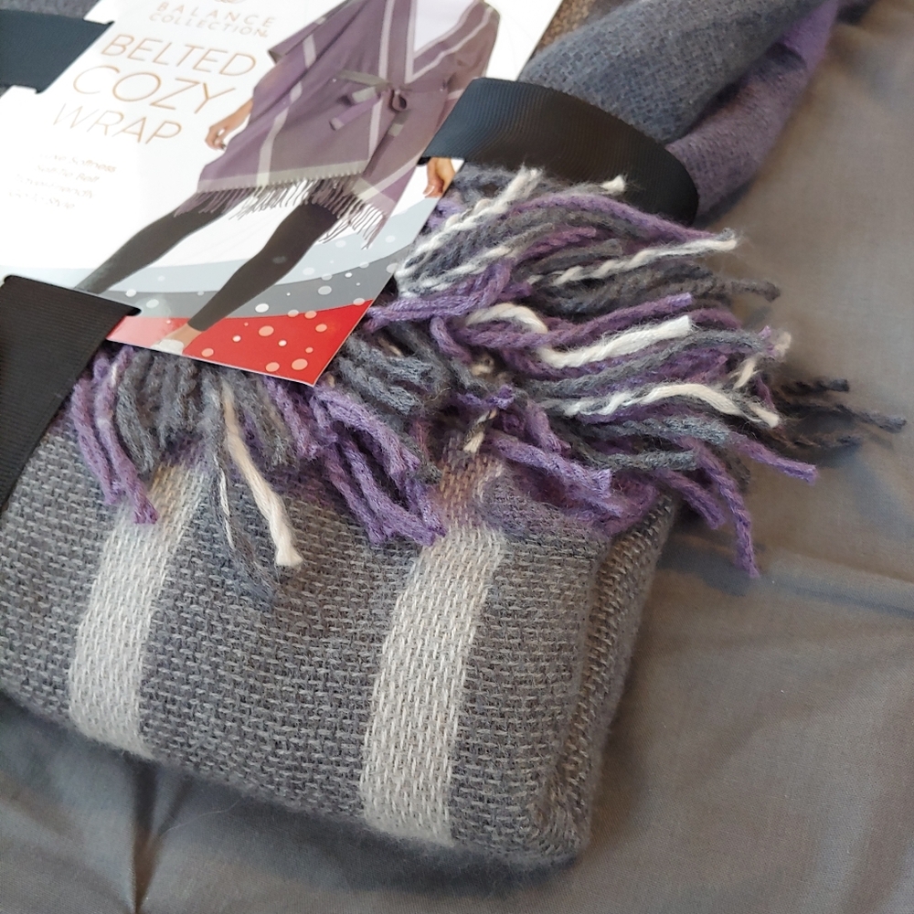 NWT Balance Collection Belted Cozy Wrap, One Size, Purple/Grey/White - Picture 3 of 5